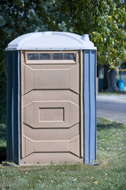 Best Portable restroom trailer rental  in Russellville, AL